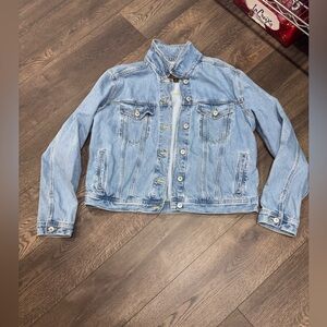 American Eagle Outfitters Light Blue Denim Jacket, Large